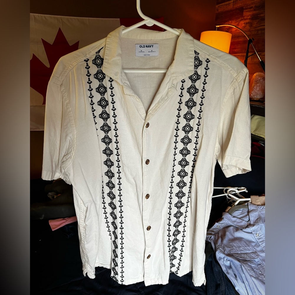 Old Navy Ivory and Black Patterned Shirt